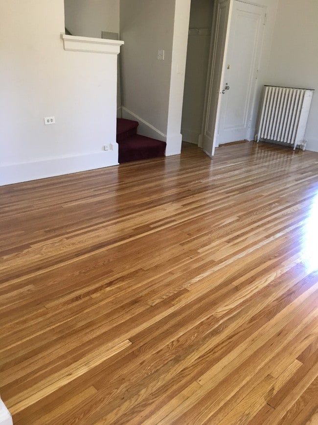 Photo - 2417 E 3rd St