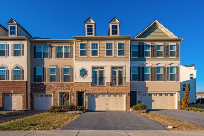 Great Townhouse For Lease in Ballenger Cre... - Great Townhouse For Lease in Ballenger Cre...