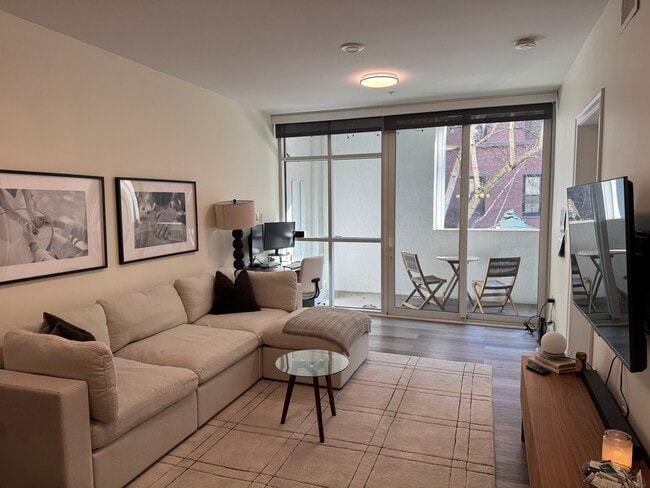 Building Photo - 771 Harrison Ave Unit 101