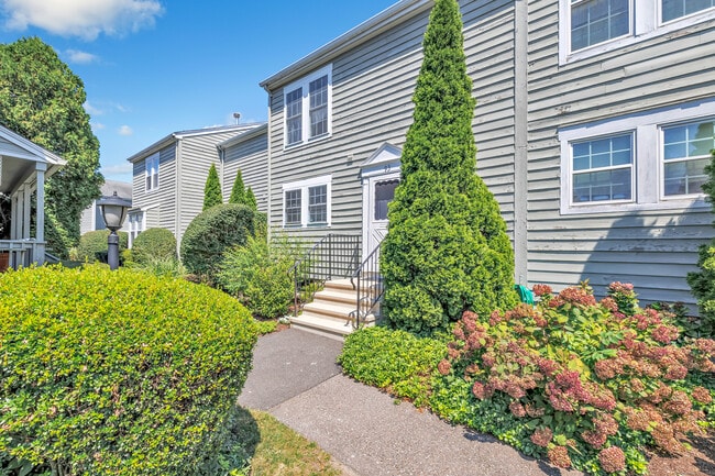 Building Photo - 93 Ferry Ct Unit 93 Rental