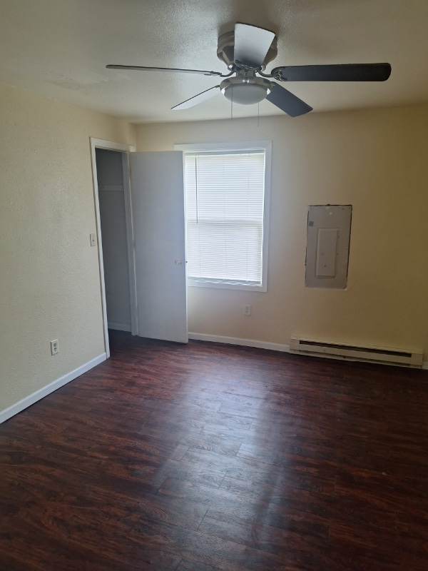 Building Photo - 1421B Superior