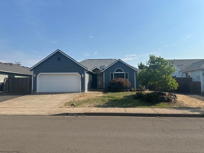 Beautiful 3 bedroom 2 bathroom house in a ... - Beautiful 3 bedroom 2 bathroom house in a ...