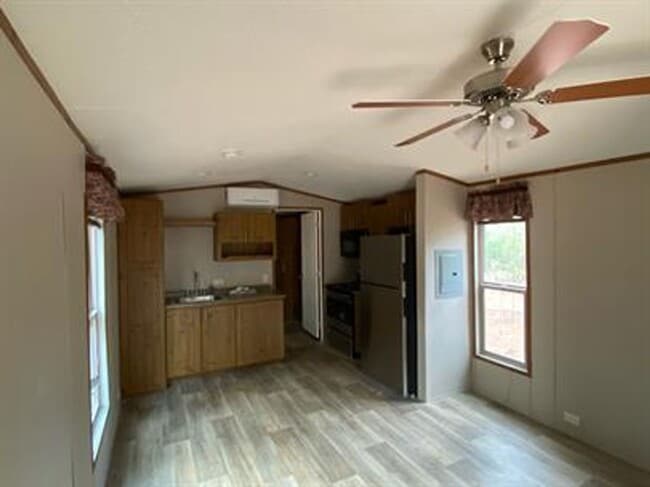 Photo - 950 Cedar Village Ln