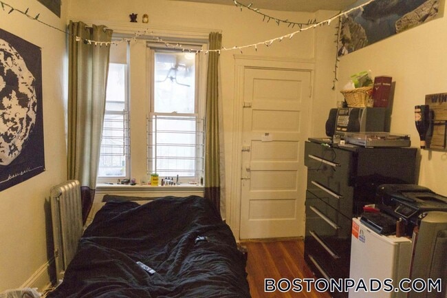 Photo - 1377 Commonwealth Ave Unidad 8