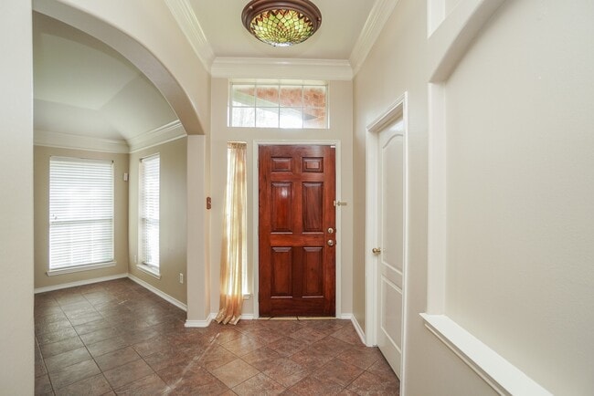 Photo - 415 Sterling Heights Ln