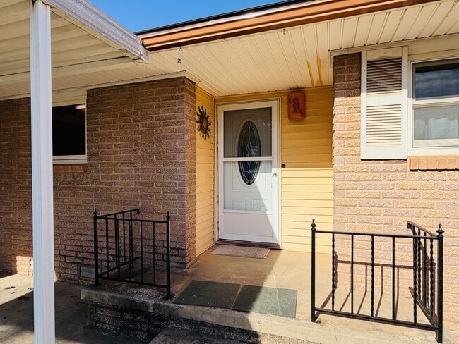 Photo - 29 Glenda Dr