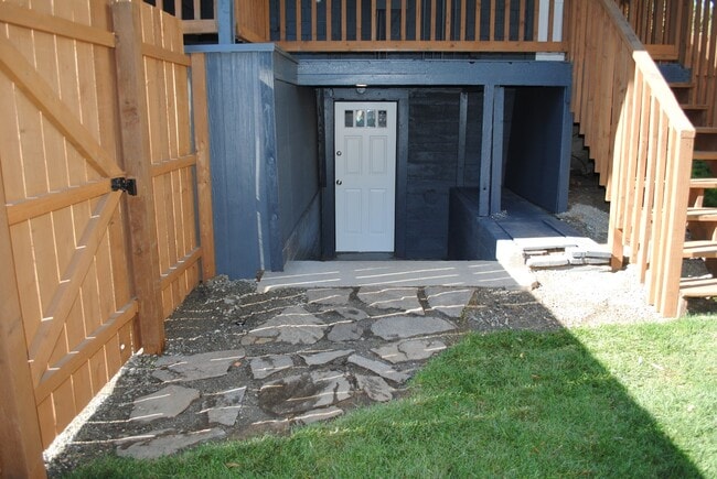 Building Photo - 541 S Walker Ave Unit 541 1/2