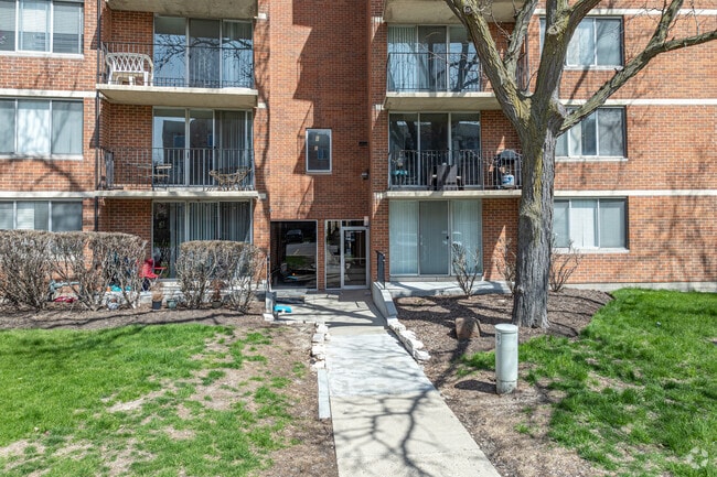 Entrance - 2200 Grace