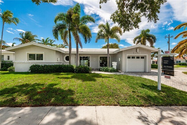 Photo - 2070 NE 65th St