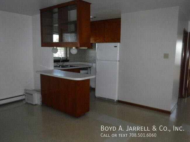 Building Photo - 431 Dixie Hwy Unit 006 B23