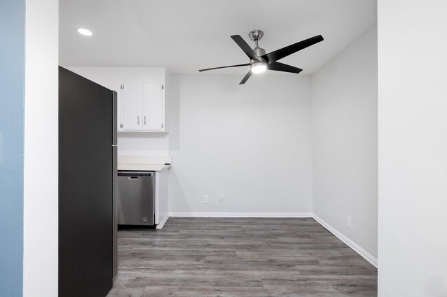 Photo - 7244 Hillside Ave