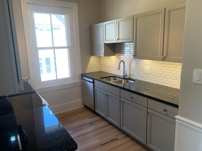 Photo - 718 Cattell St Unit Apartment 2 second floor