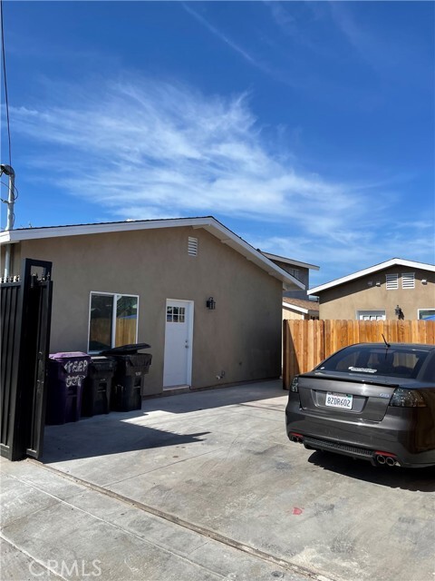 Building Photo - 2248 Lime Ave Rental