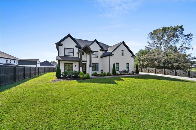 Building Photo - 3488 Hamilton Mill Rd