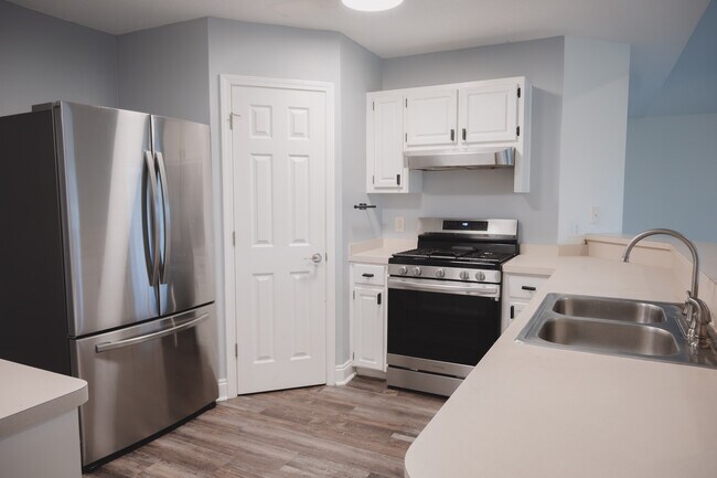 Photo - 762 Randall Roberts Rd