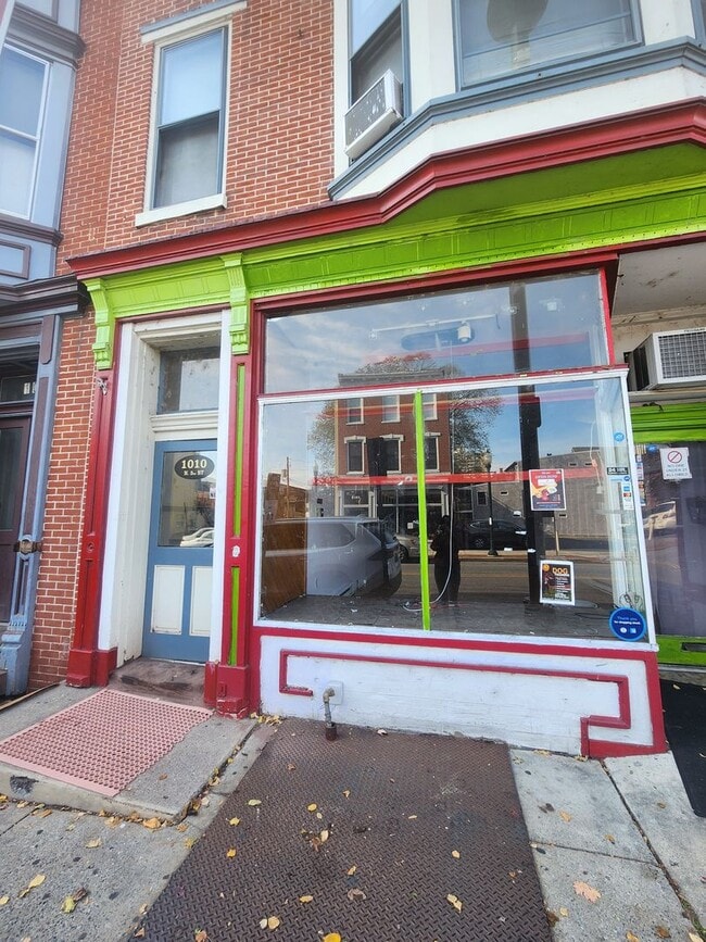 Photo - 1010 N 3rd St Apartamento Unidad Commercial