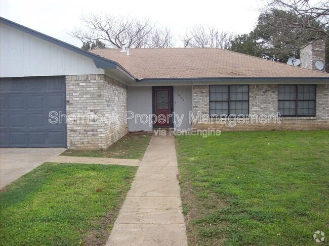 Building Photo - 10709 Apache Dr Rental