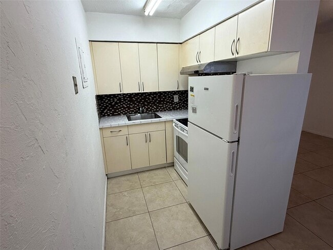 Photo - 4649 Bougainvilla Dr Unidad 4