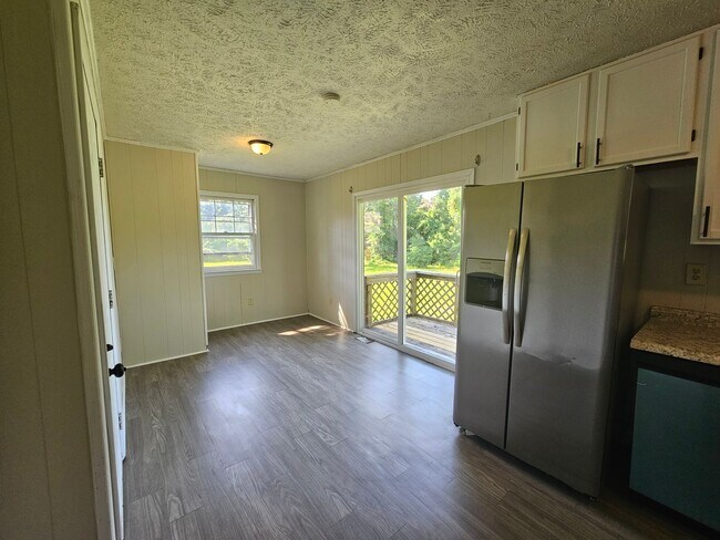 Photo - NEW LISTING!!!!!