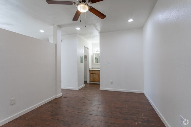 Estudio - 441&nbsp;ft² - Desert Palms Apartments