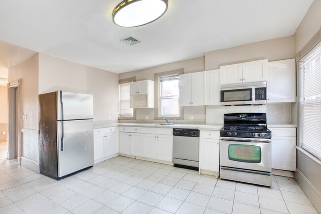 Photo - 103 Hungerford St Unit 3RD FL