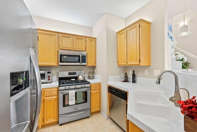 Photo - 3343 Midtown Pl