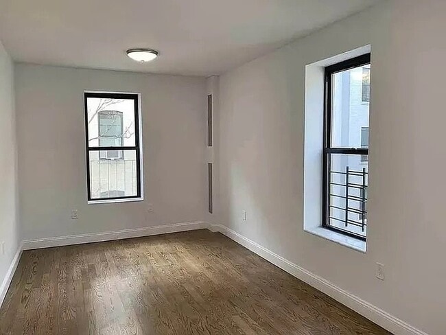Photo - 424 E 116th St Unit apt 19