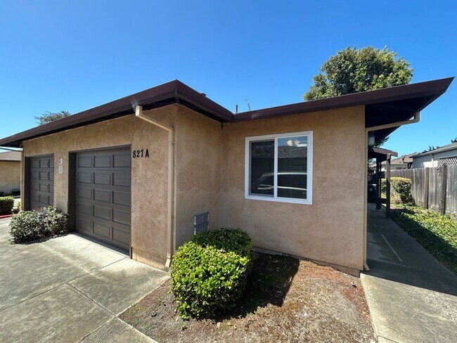 West Sunset Plaza - West Sunset Plaza Unit 827A