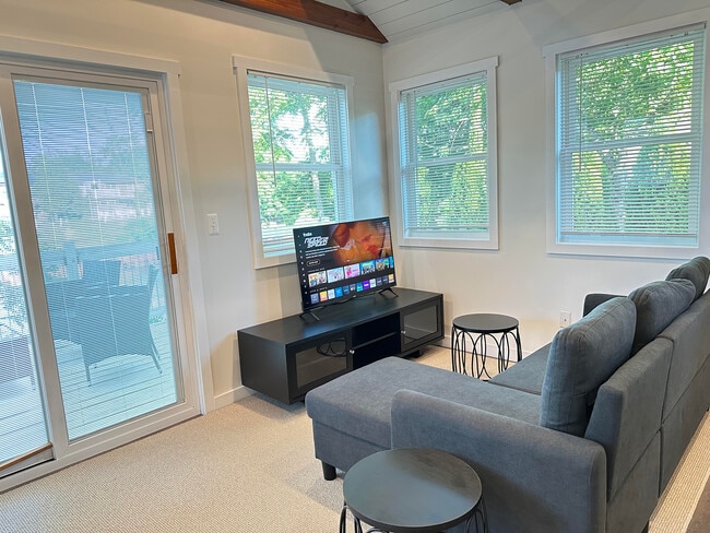 Photo - 326 Parker Rd
