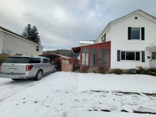 Photo - 45 Maple St Unit Apt 101