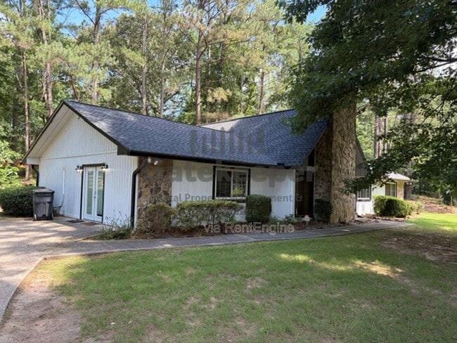 335 Fairfield Cir