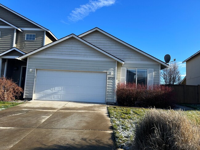 3 bed/2 bath in Richland featuring newer p... - 3 bed/2 bath in Richland featuring newer p... Casa