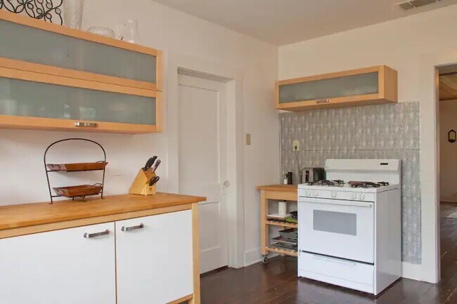 Photo - 2702 E 22nd St