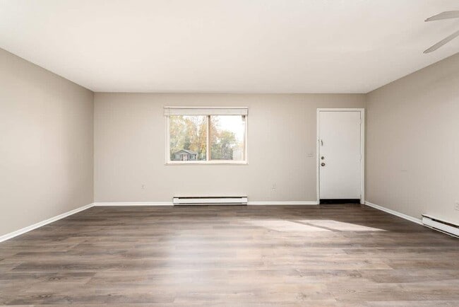 Photo - 209-217 Free St