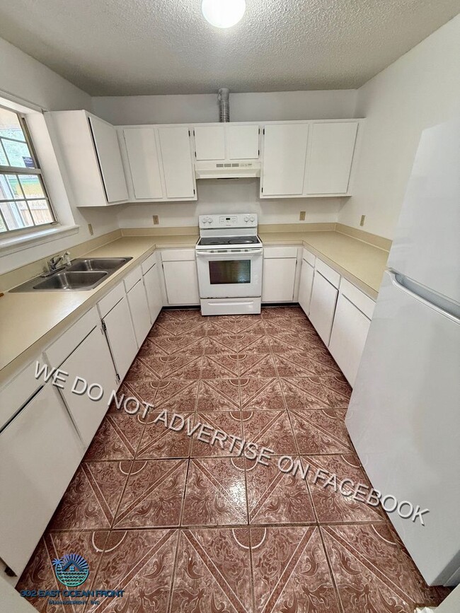 Photo - Lovely 4 Bedroom 2 Bathroom now available for rent