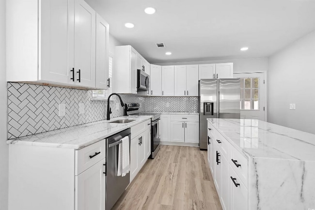 Photo - 7031 Birnamwood court