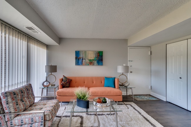River Pointe Apartments