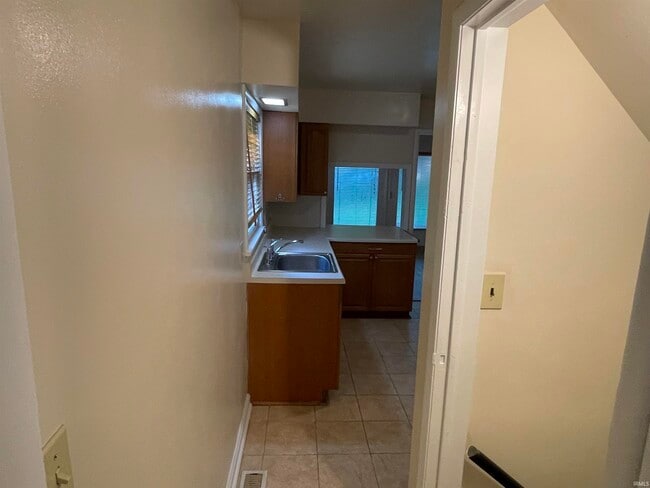 Photo - 604 S Swain Ave