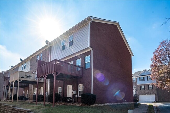 Photo - 3441 Lockmed Dr NW