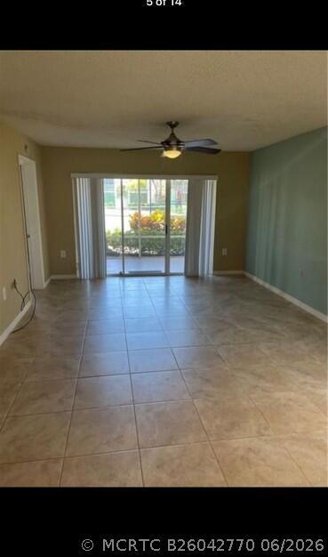 Photo - 16106 Glenmoor Dr