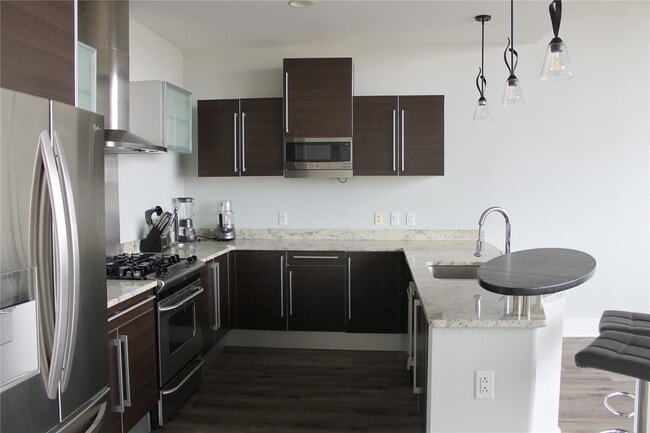 Photo - 4100 Forest Park Ave Unidad 510