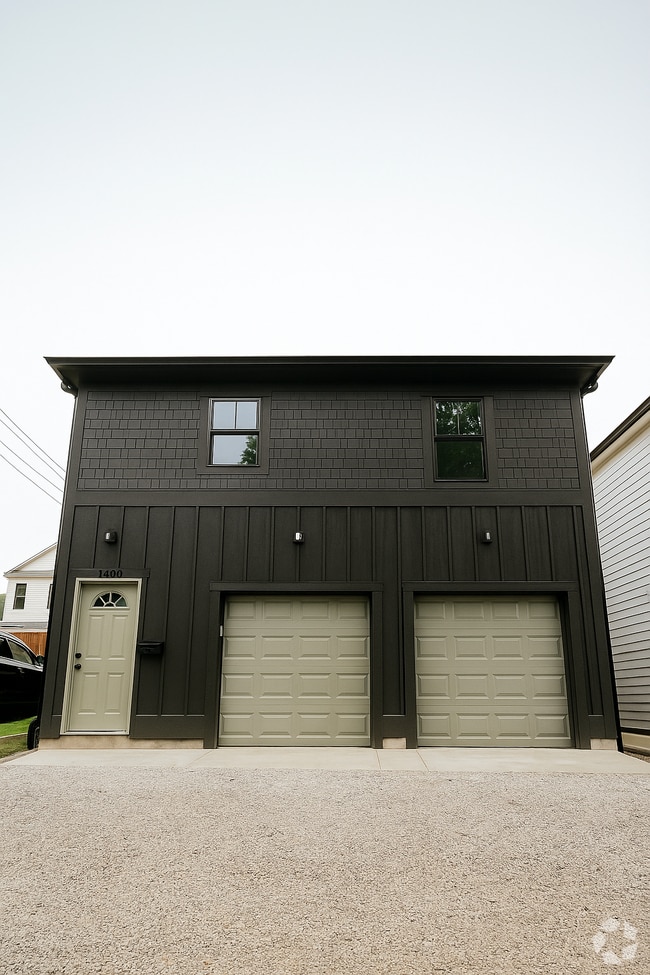 Building Photo - 1462 Hamlet St Rental