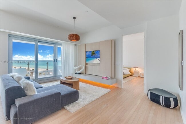 Photo - 2901 Collins Ave Unidad 1207