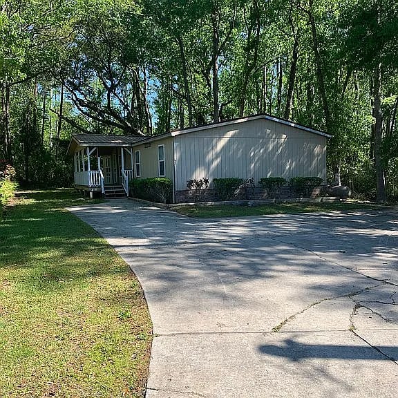 Photo - 232 Suburban St SW