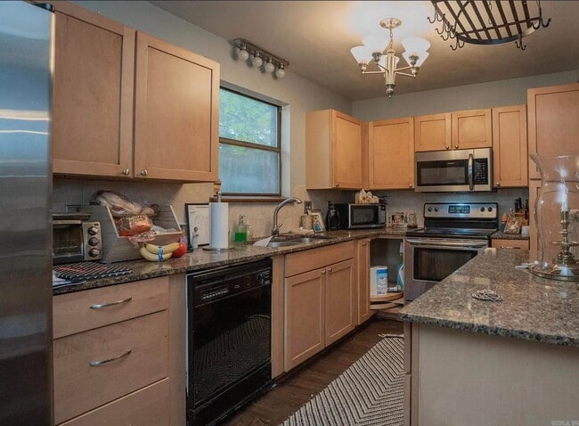 Photo - 4542 Edgemere Rd