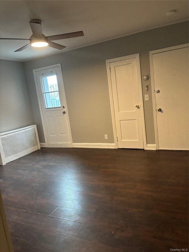 Photo - 145 New Hyde Park Rd Unit 139