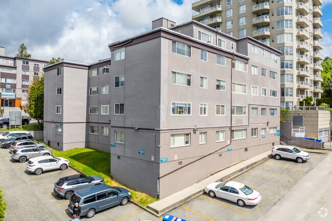 Photo - Cameron Manor