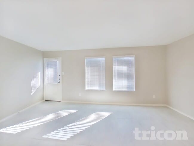 Photo - 1717 Claireborne Ct