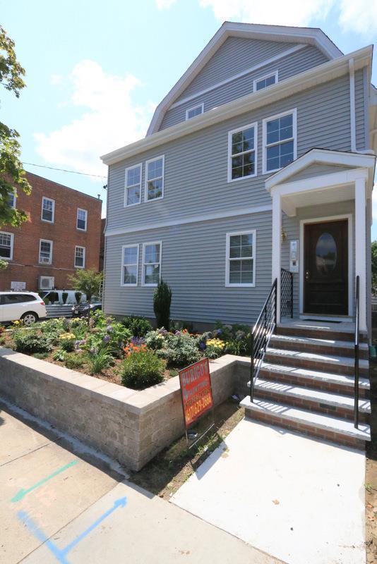 Photo - 220 Massachusetts Ave (Arlington, MA)