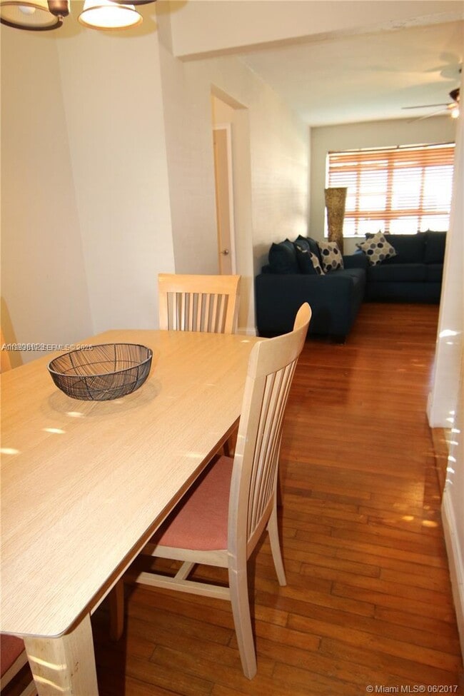 Photo - 619 Anastasia Ave Unidad 4